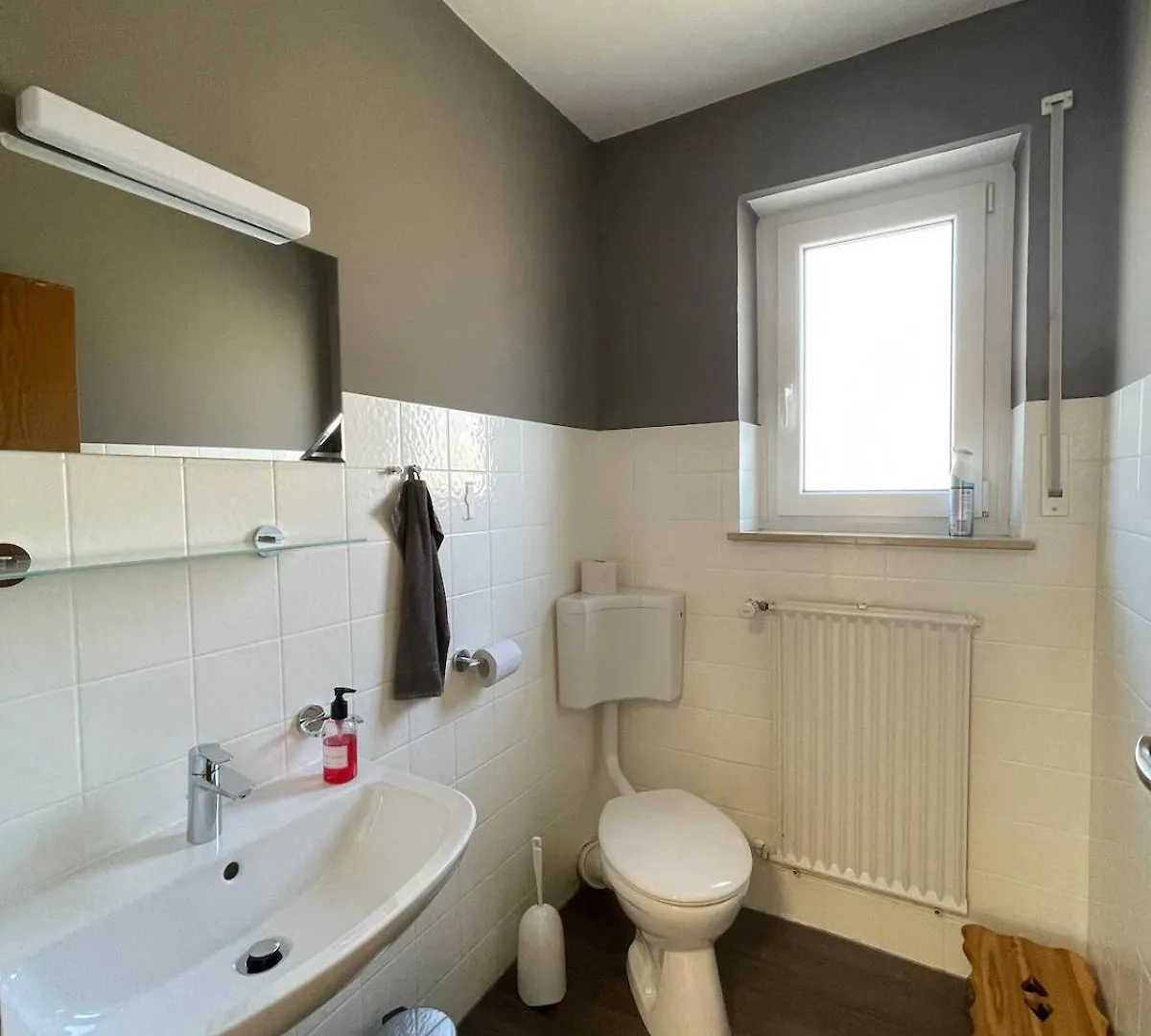 Apartment Die Buttenheim Lodge - Familienfreundliche Ferienwohnung Mit Garten