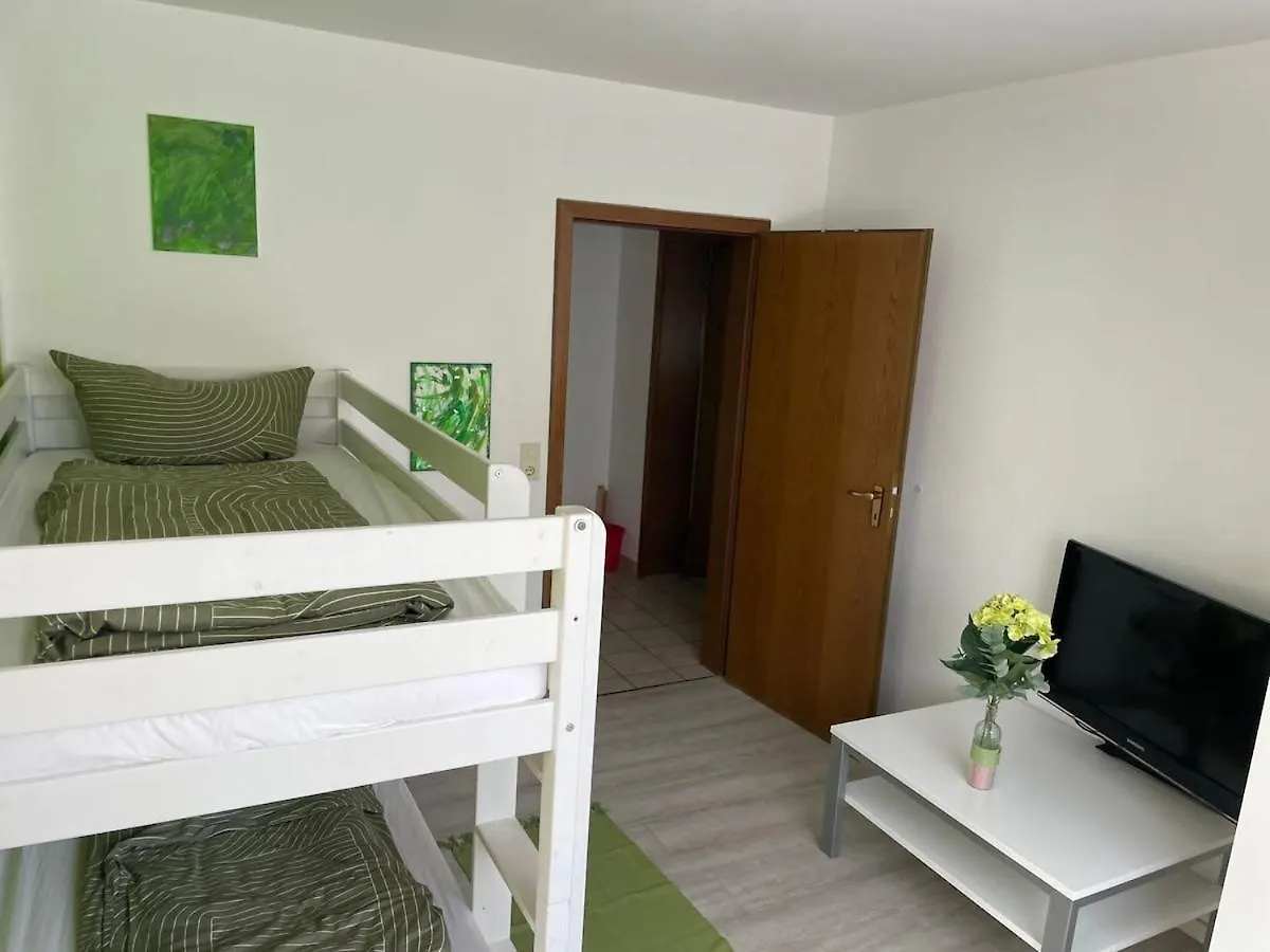 Die Buttenheim Lodge - Familienfreundliche Ferienwohnung Mit Garten 0*,  Germany